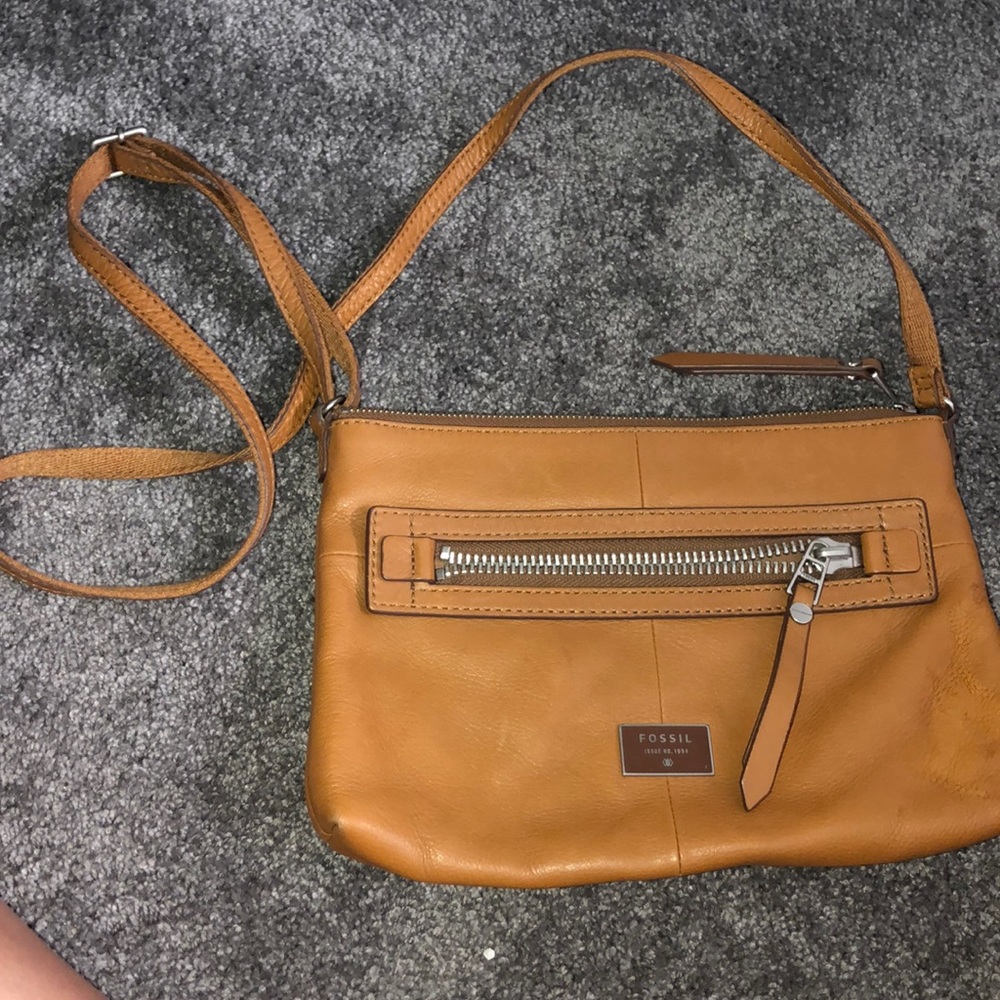 Fossil purse